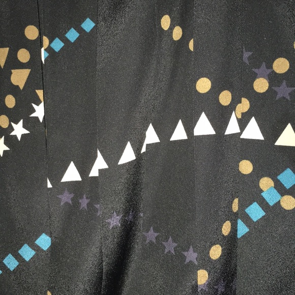 Jessica Simpson Star Circle Triangle Print Dress - Picture 3 of 3